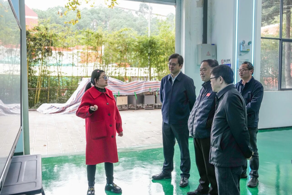 9e91ca675e1f4a838da2f676c37db001.jpg 9e91ca675e1f4a838da2f676c37db001.jpg